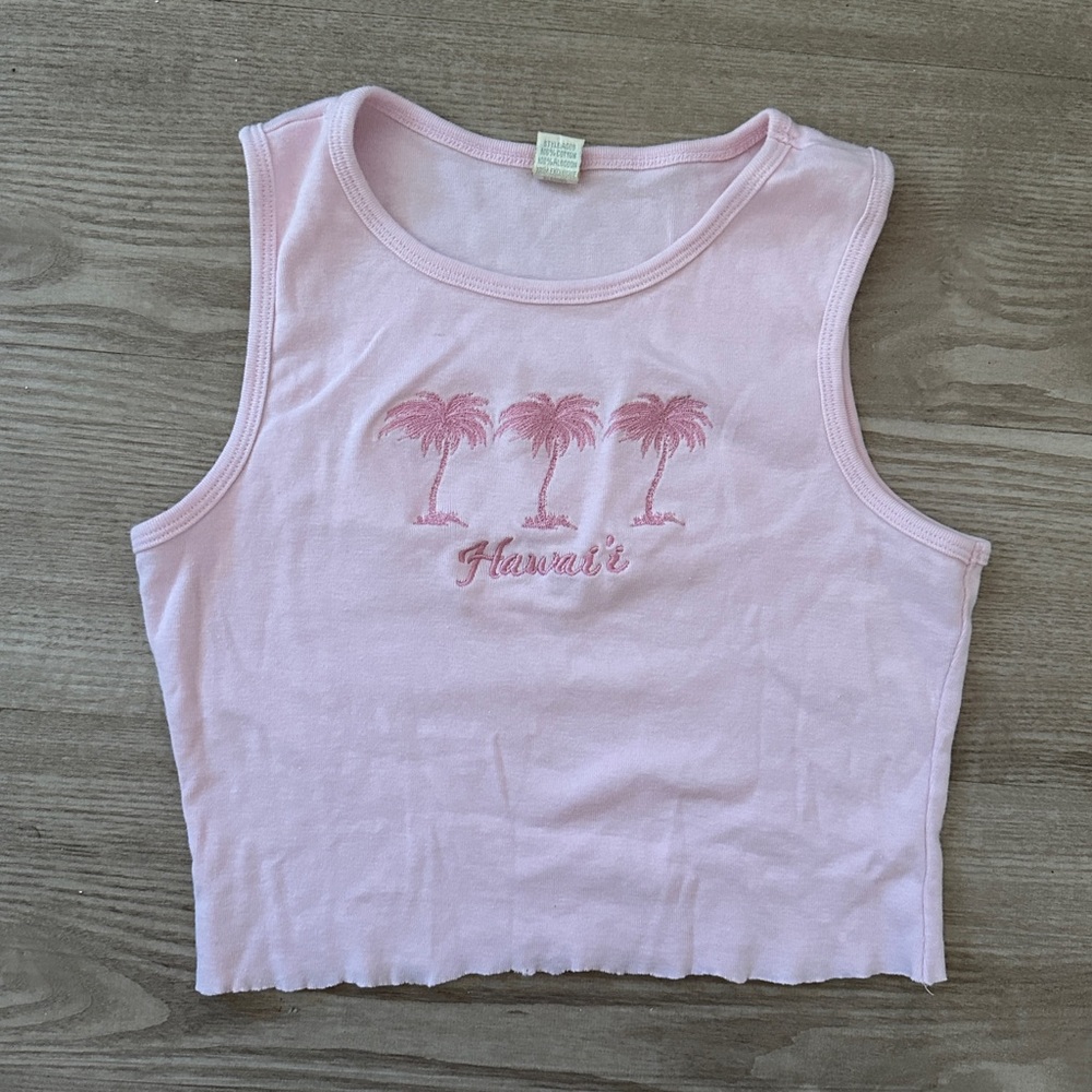 pink, cropped, embroidered hawaii tank 🌴